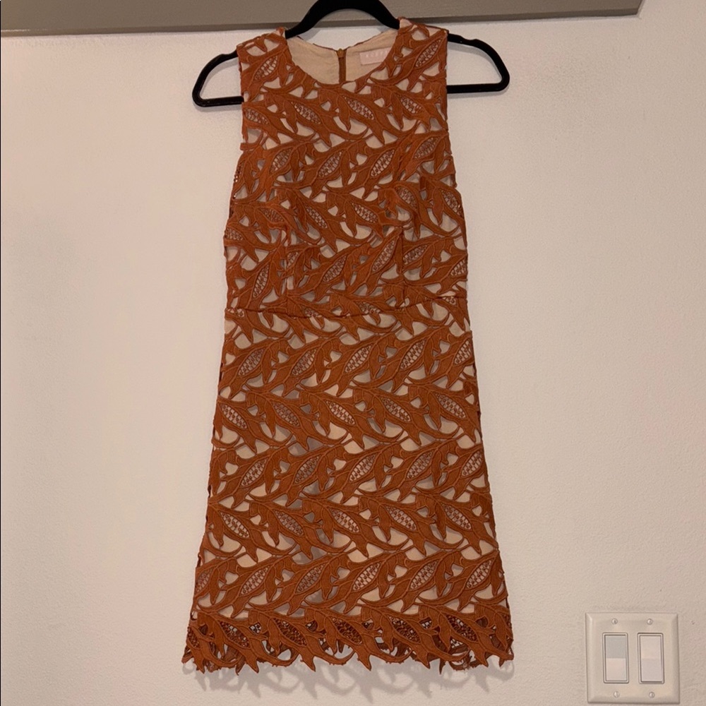Keepsake The Moment Lace Mini Dress in Terracotta SZ S EUC - Picture 4 of 8